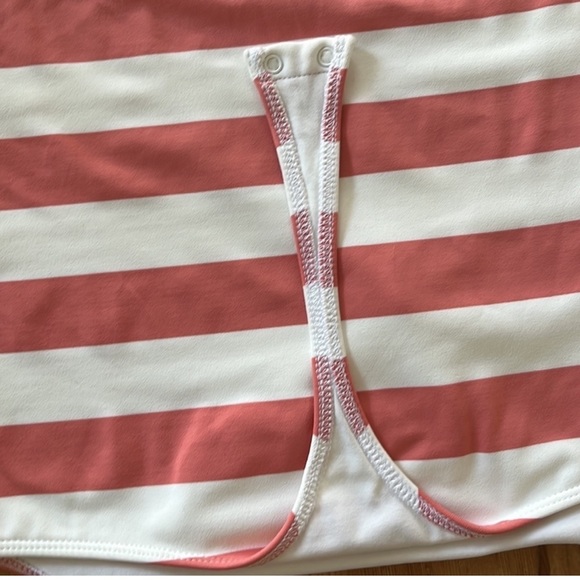 Aritzia Babaton Contour Muscle Bodysuit White Coral
Strips L - Picture 12 of 13
